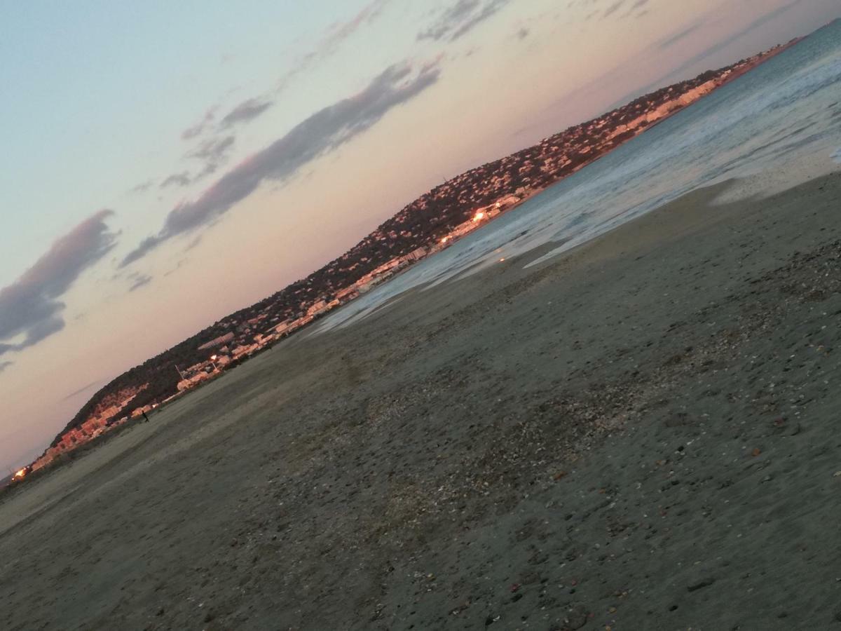 483 Chemin De Saint-Clair Lägenhet Sète Exteriör bild
